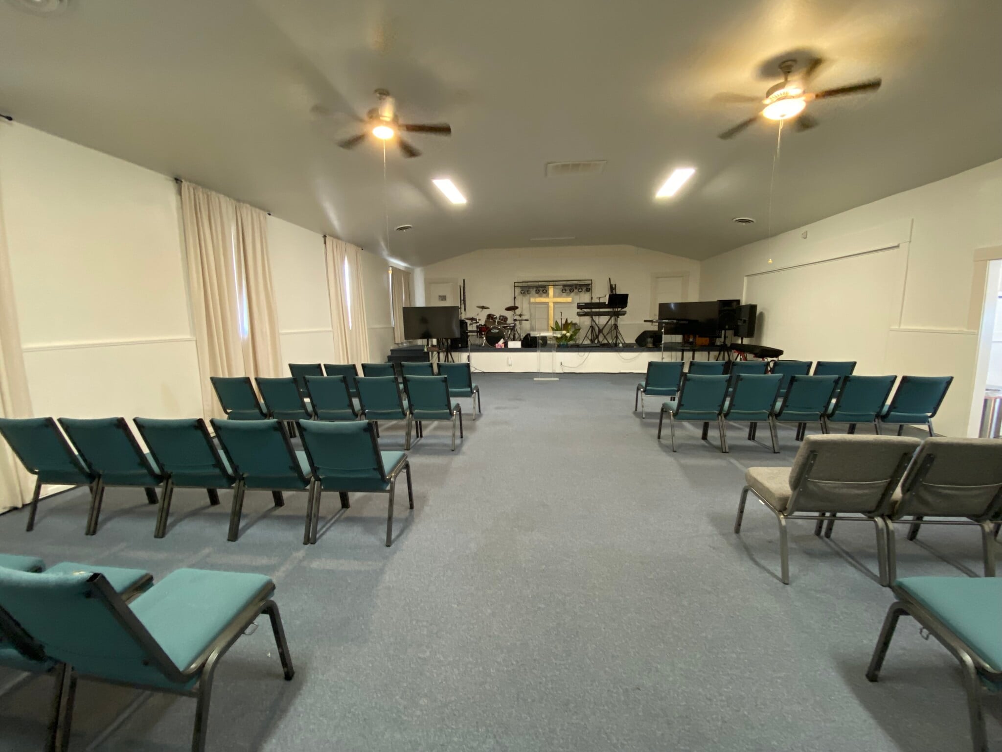 275 N Main St, Manteca, CA for lease Interior Photo- Image 1 of 4