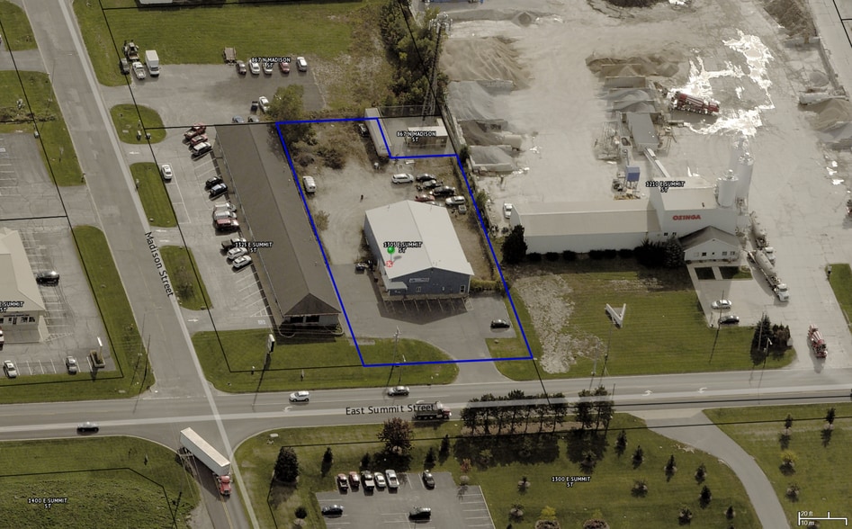 1305 E Summit St, Crown Point, IN for sale - Aerial - Image 1 of 12