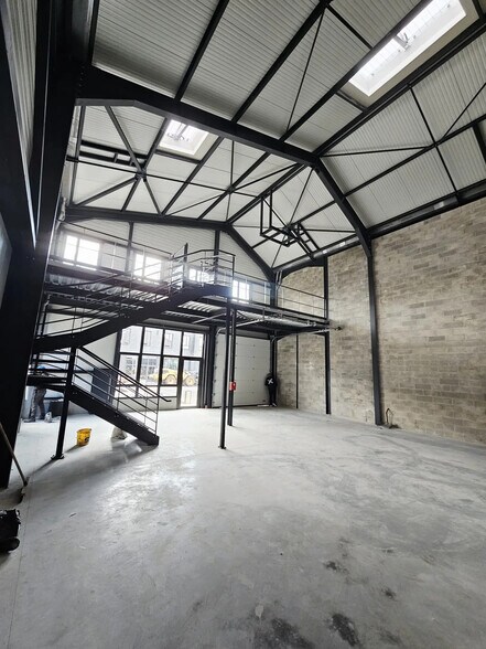 Flex in Groslay for sale - Interior Photo - Image 1 of 30