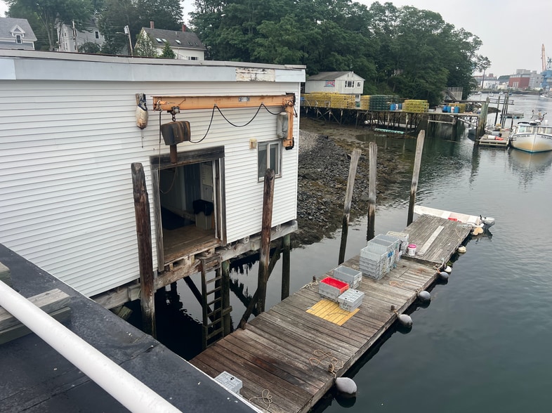 9 Water St, Kittery, ME for lease - Building Photo - Image 3 of 22