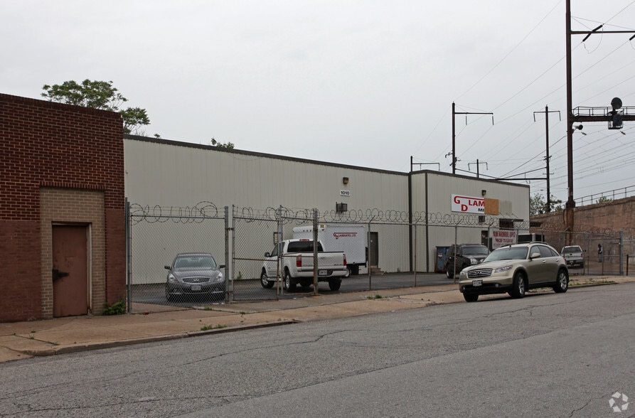 1010 N Chester St, Baltimore, MD for sale - Building Photo - Image 2 of 18