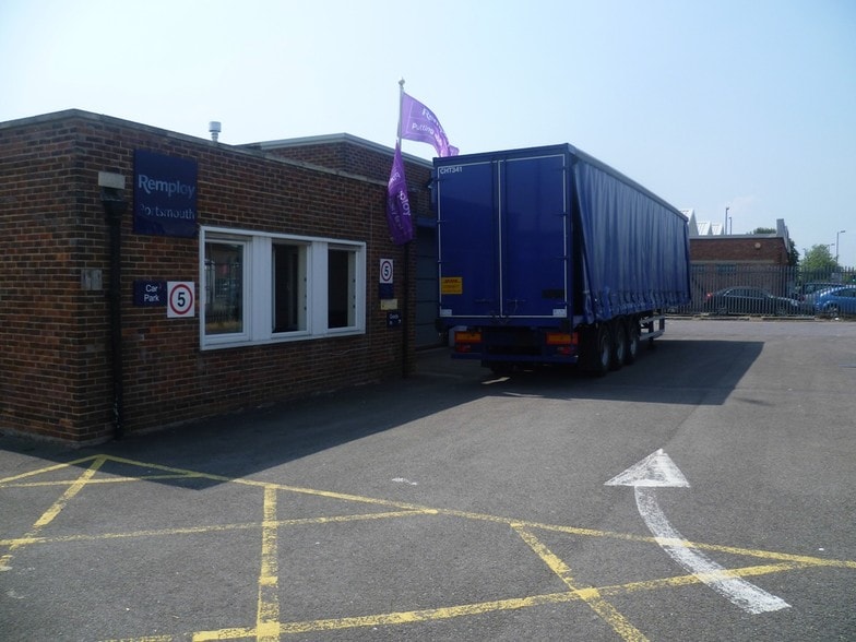 22 Rodney Rd, Southsea for sale - Primary Photo - Image 1 of 1