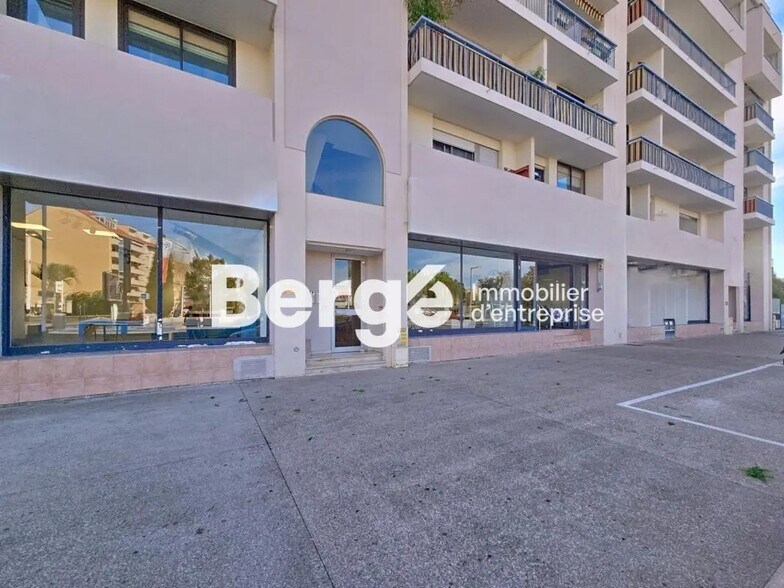 Retail in Cannes for lease - Building Photo - Image 3 of 6