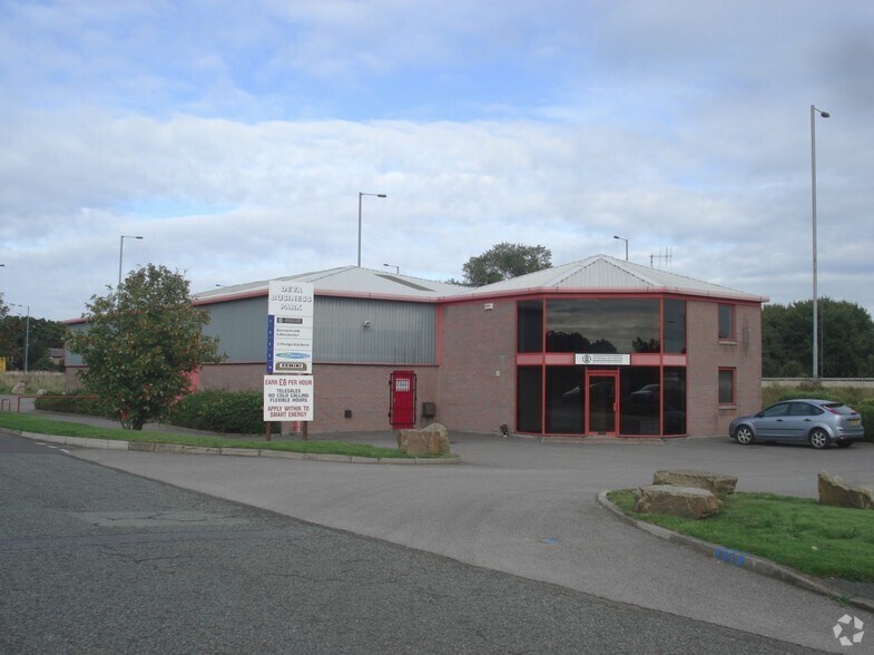 Welsh Rd, Deeside for lease - Primary Photo - Image 1 of 4