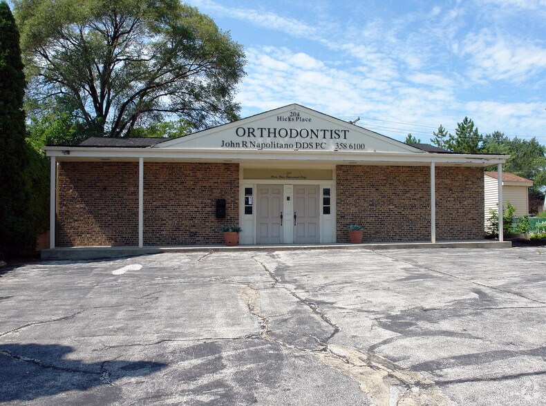 204-206 N Hicks Pl, Palatine, IL for sale - Primary Photo - Image 1 of 3