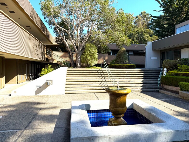 337 El Dorado St, Monterey, CA for lease - Building Photo - Image 2 of 10