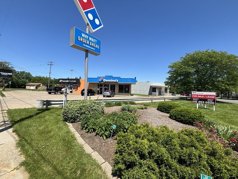 3626 Miller Rd, Flint, MI for lease - Building Photo - Image 2 of 10