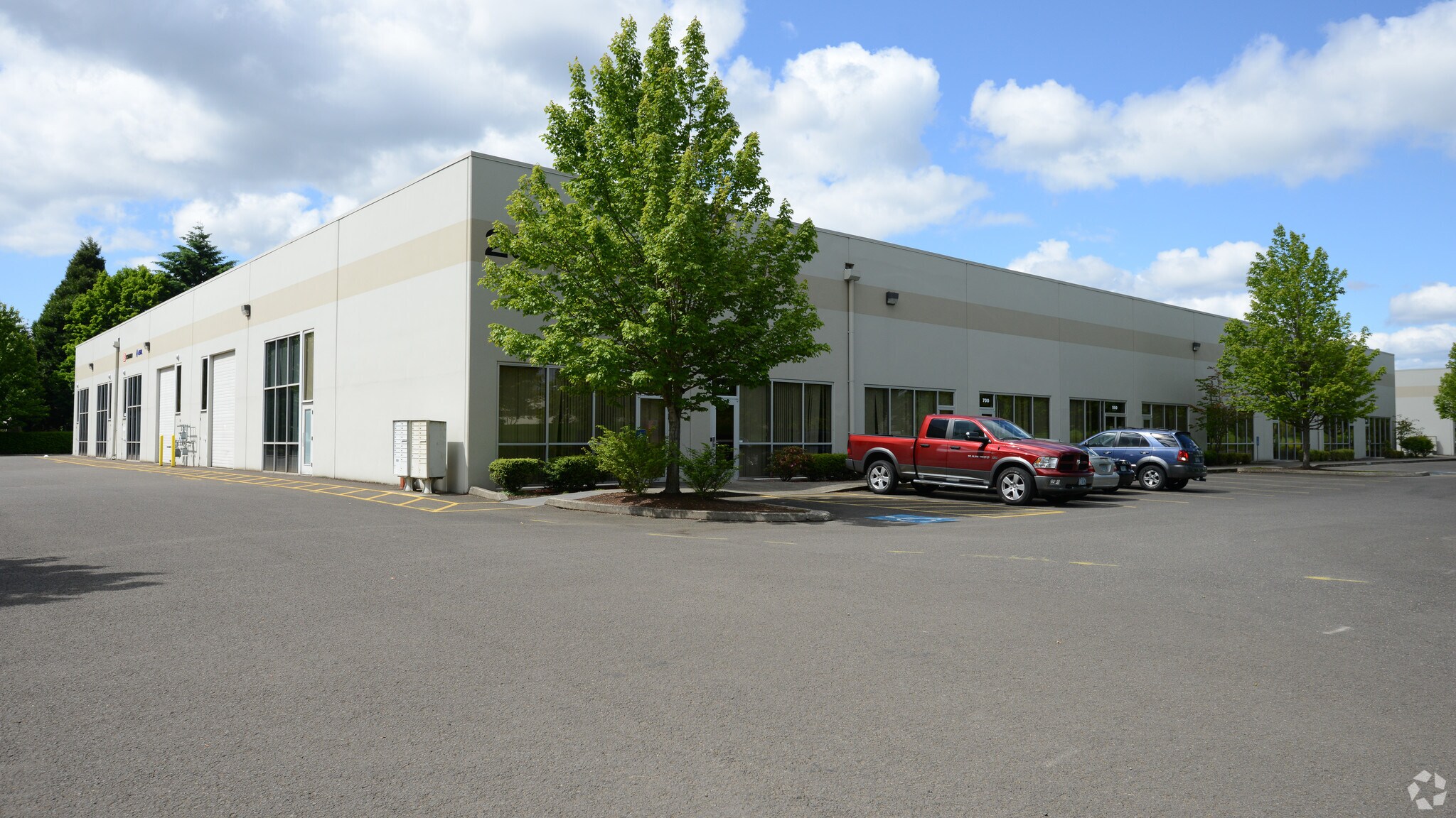 2350 NE Griffin Oaks St, Hillsboro, OR for sale Primary Photo- Image 1 of 1