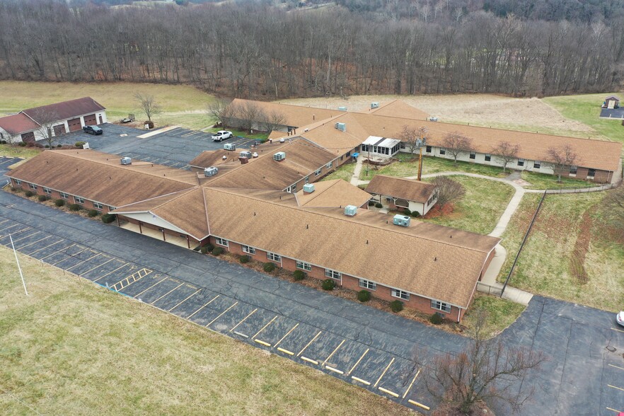 747 S Mount Vernon Ave, Loudonville, OH for sale - Primary Photo - Image 1 of 1