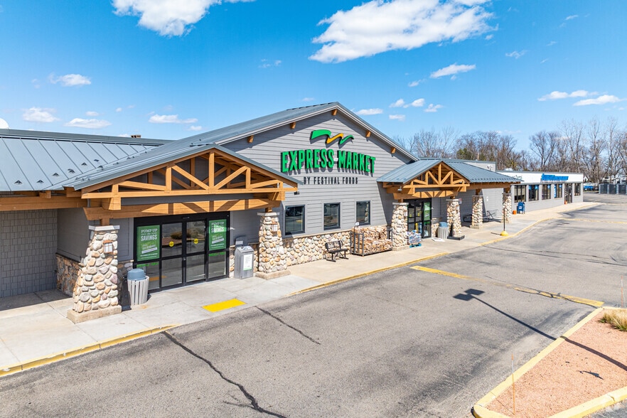 25240 75th St, Salem, WI for lease - Primary Photo - Image 1 of 7