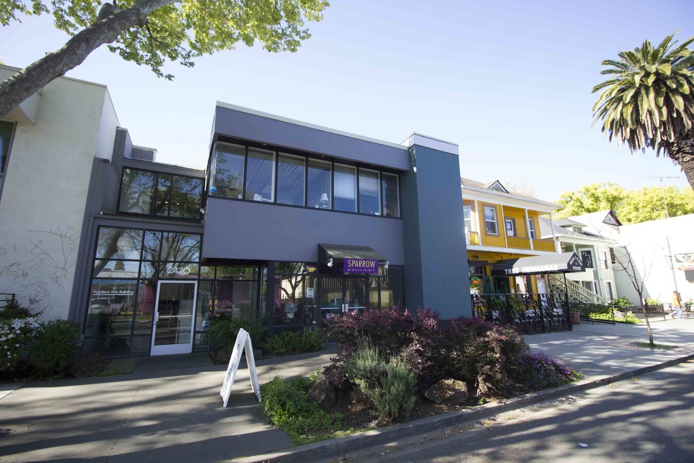 sac biz pic 2420 K