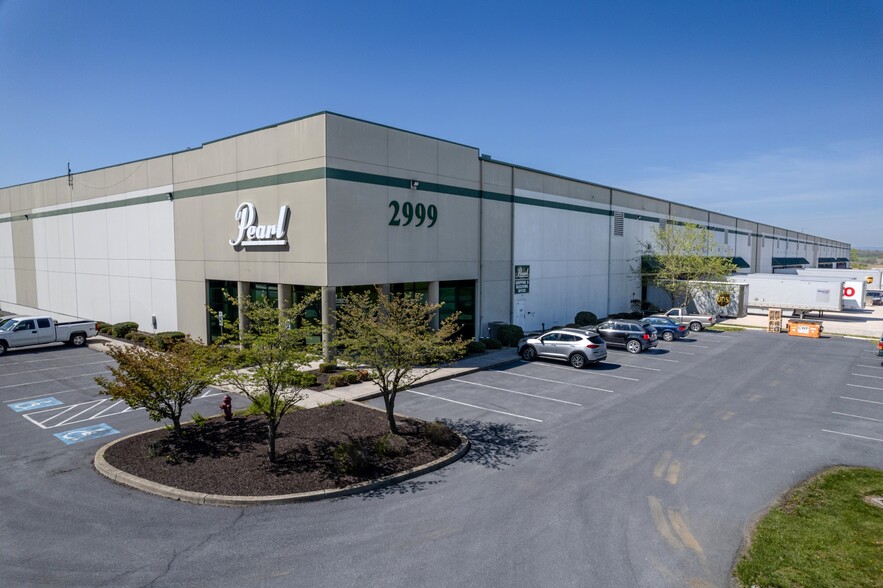 2999 Guilford Springs Rd, Chambersburg, PA for lease - Building Photo - Image 1 of 3