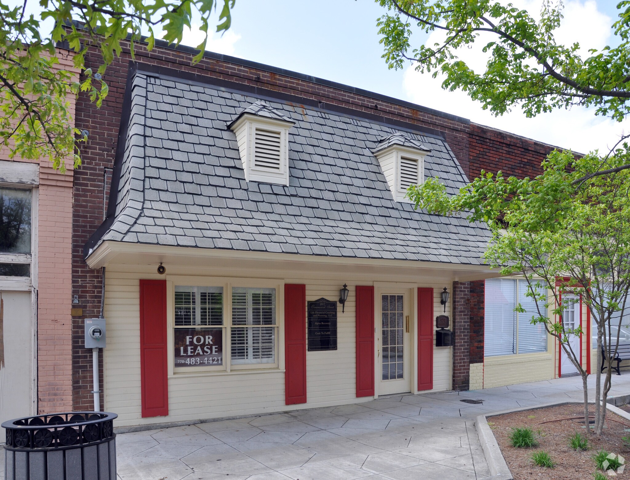 927 Commercial St, Conyers, GA for sale Primary Photo- Image 1 of 1