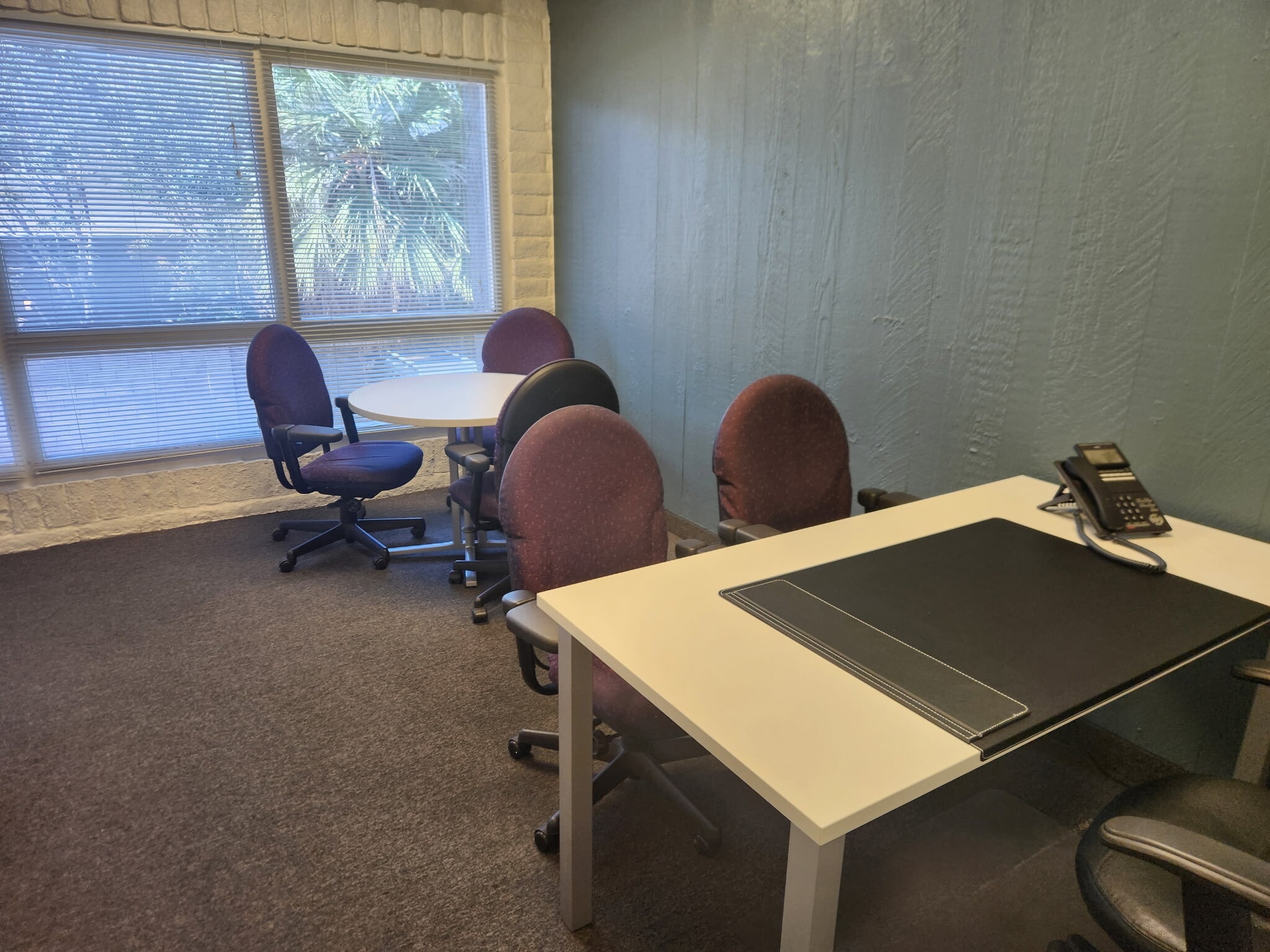 2942 N 24th St, Phoenix, AZ for sale Interior Photo- Image 1 of 1