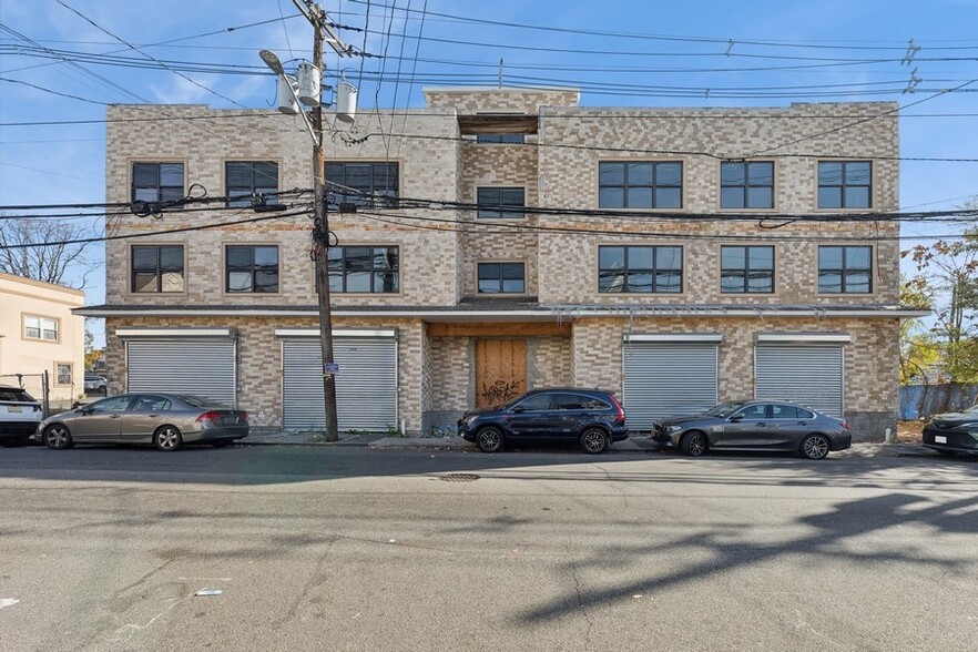 368 Totowa Ave, Paterson, NJ for sale - Building Photo - Image 1 of 5