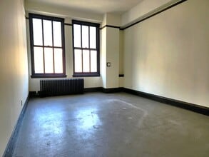 275 4th St E, Saint Paul, MN for lease Interior Photo- Image 1 of 3