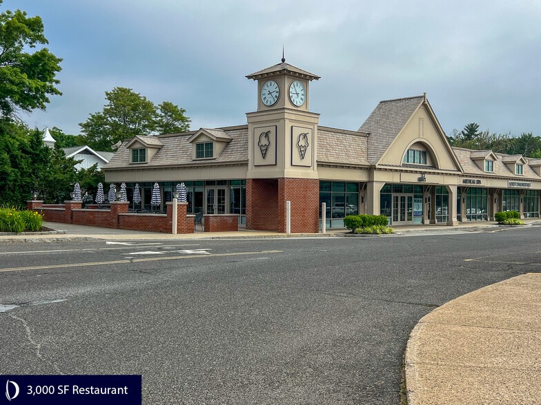 942 White Plains Rd, Trumbull, CT for lease - Building Photo - Image 1 of 16