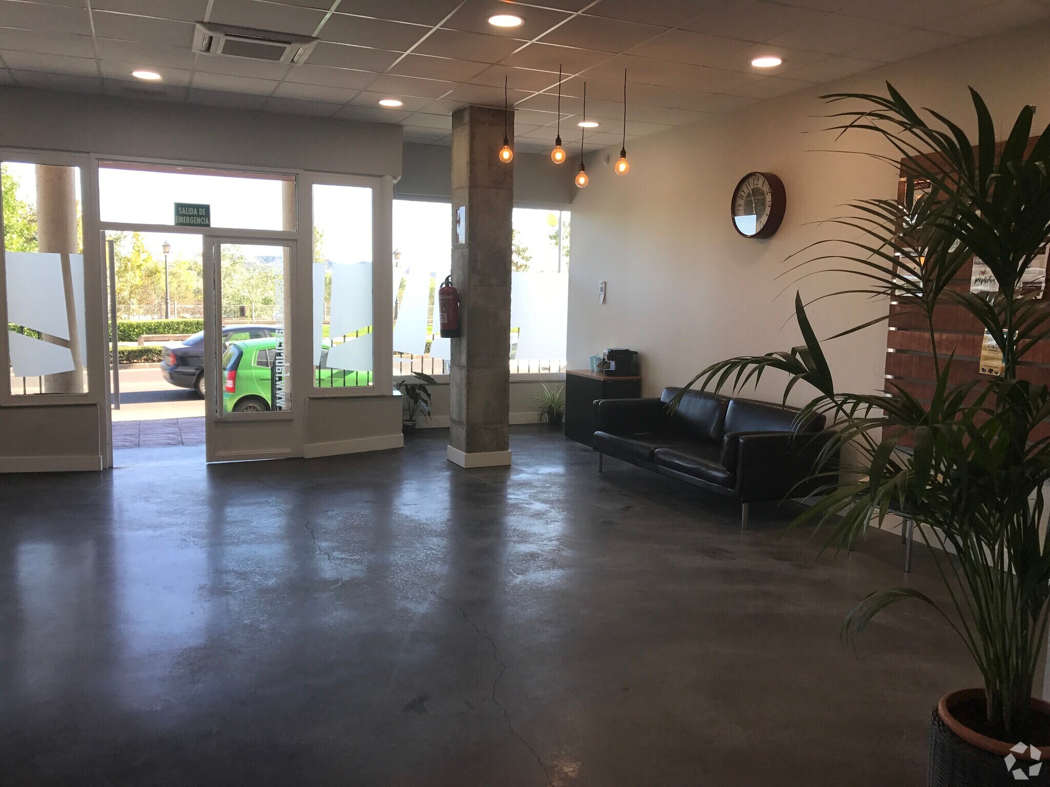 Avenida Real Fábrica de Sedas, 28, Talavera de la Reina, Toledo for lease Interior Photo- Image 1 of 5