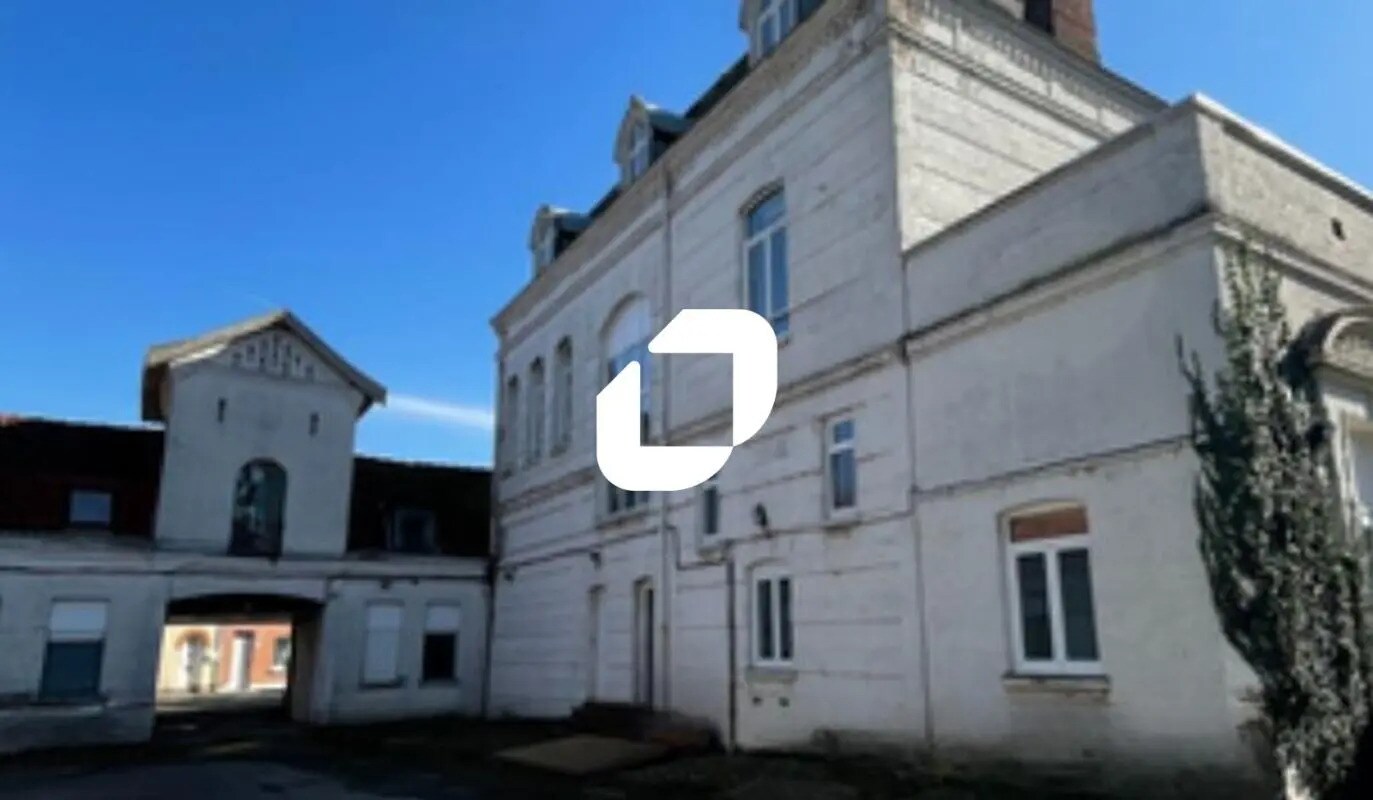 Office in Saint-André-lez-Lille for lease Building Photo- Image 1 of 11