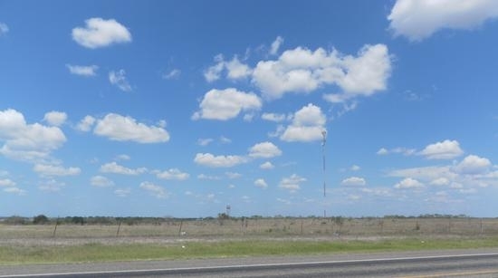 1460 N Hwy 181, Karnes City, TX for sale Primary Photo- Image 1 of 1