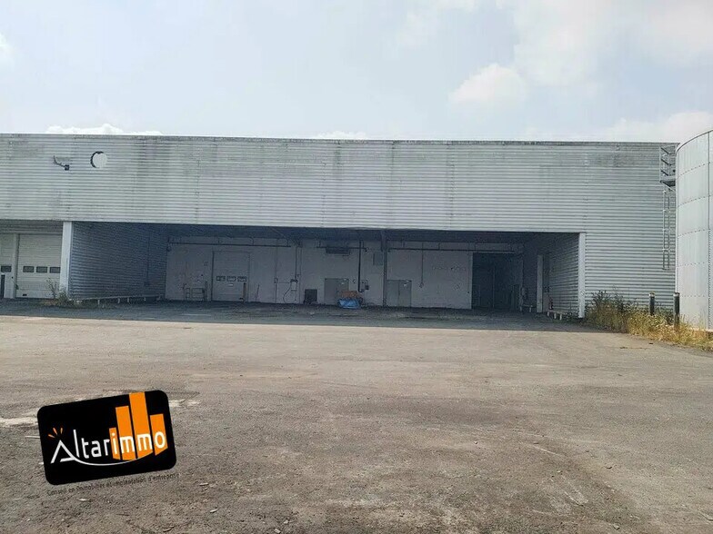 Flex in Tremblay-les-Villages for sale - Building Photo - Image 3 of 9