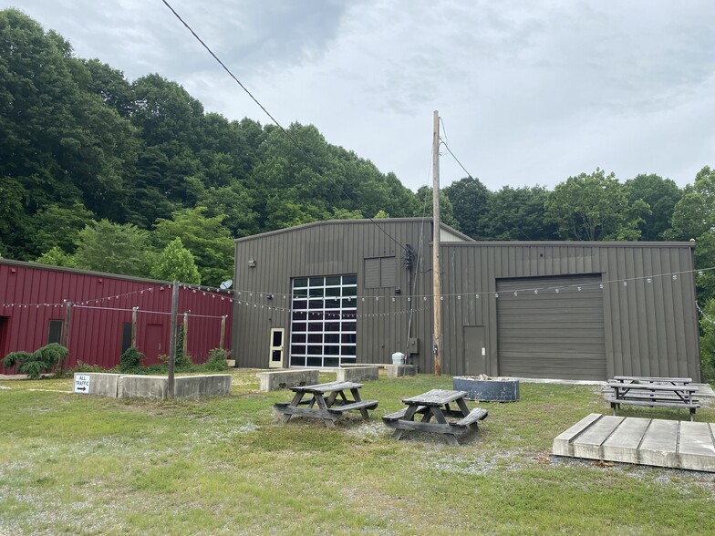 221 Precast Way, Troutville, VA for sale - Building Photo - Image 1 of 1