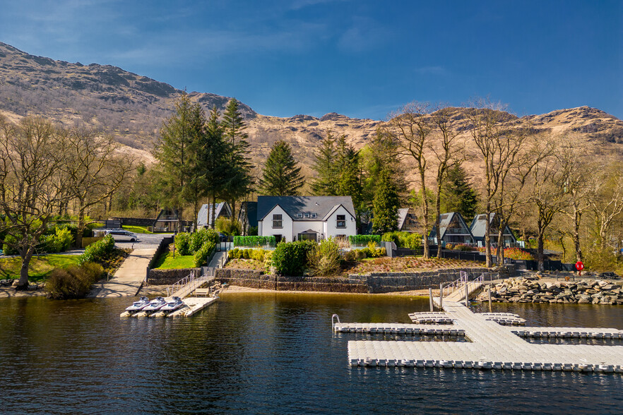 Loch Lomond, Arrochar for sale - Primary Photo - Image 1 of 57