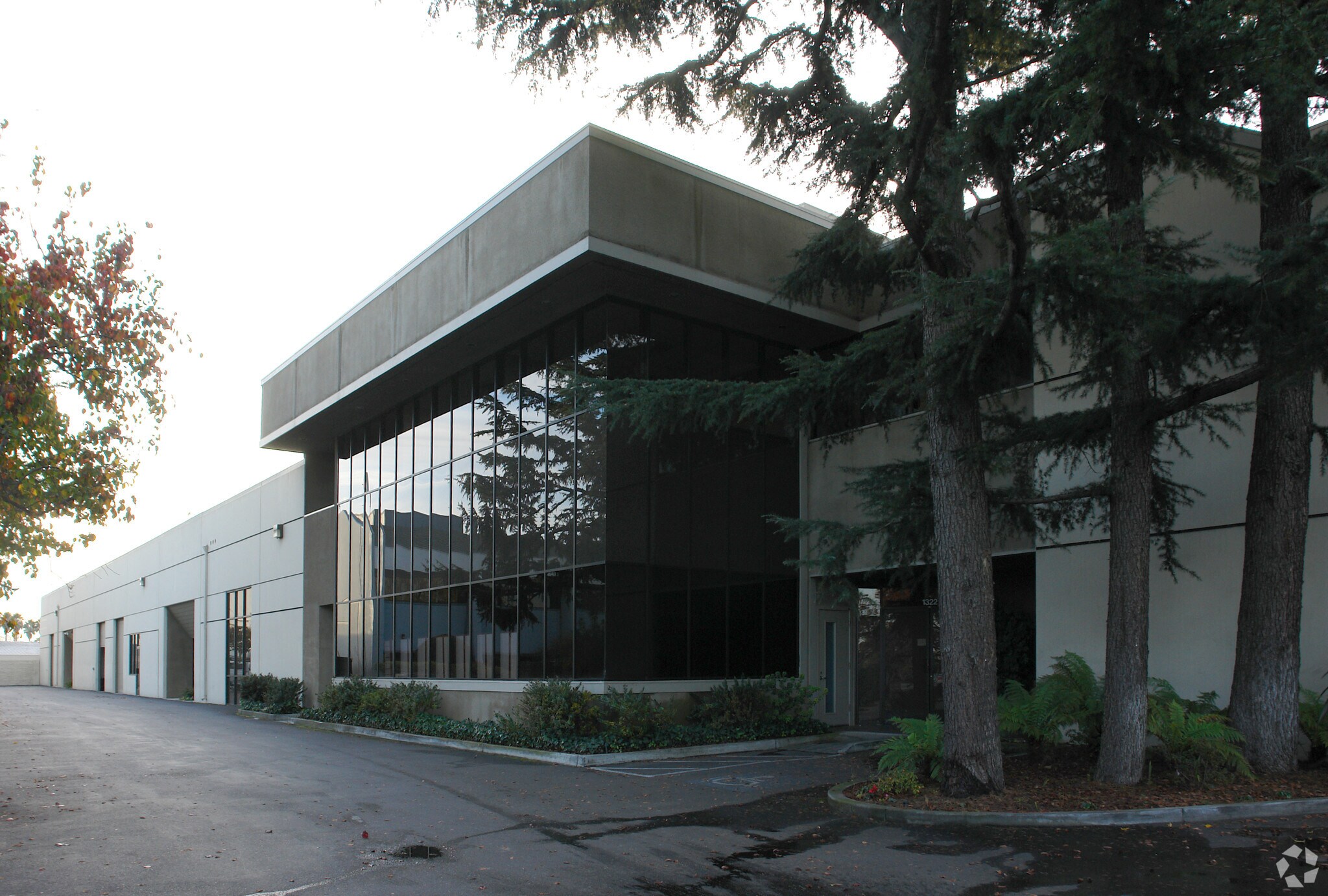 1320-1330 White Oaks Rd, Campbell, CA for sale Primary Photo- Image 1 of 1