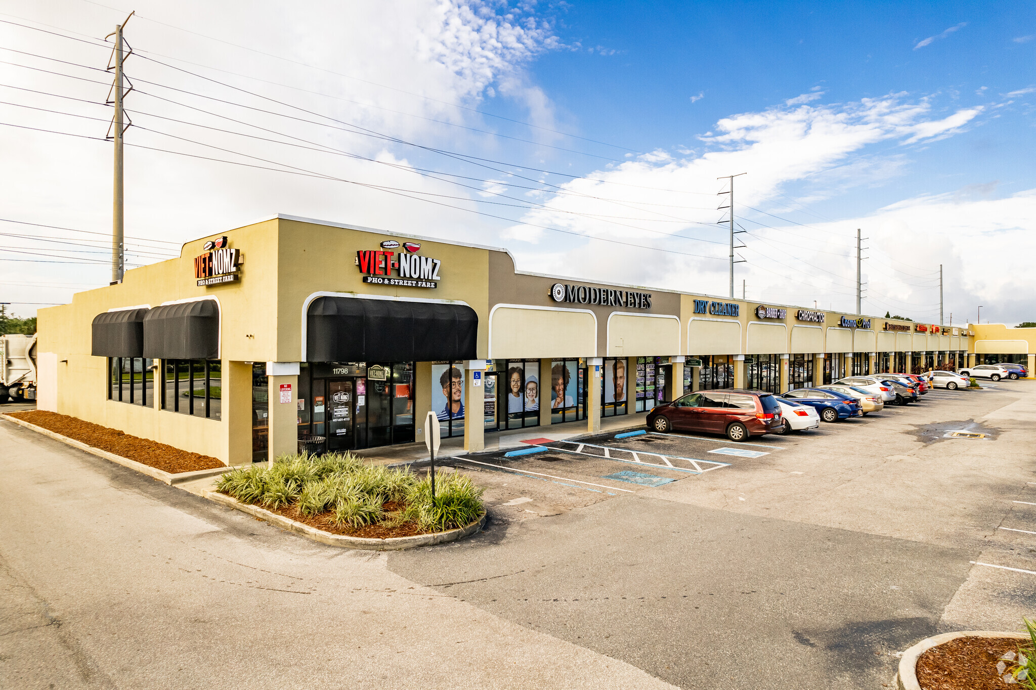 11764-11798 E Colonial Dr, Orlando, FL for lease Building Photo- Image 1 of 6