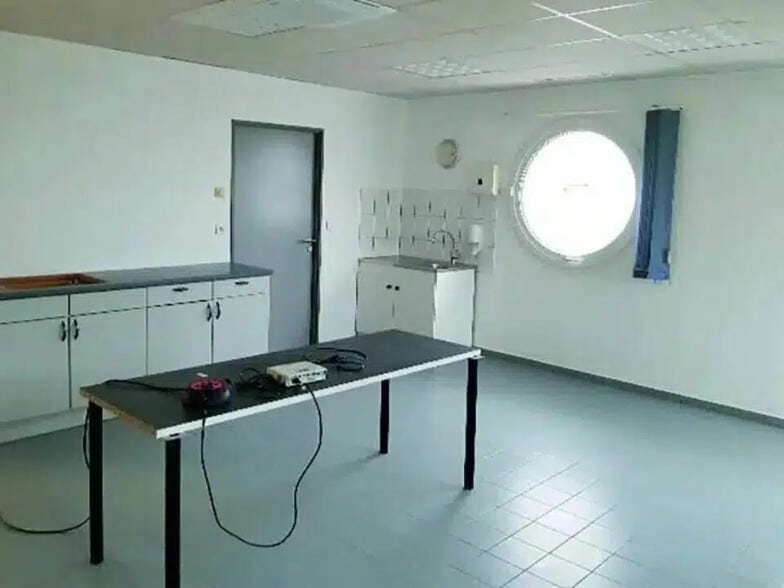 Industrial in Faulquemont for lease - Interior Photo - Image 2 of 5