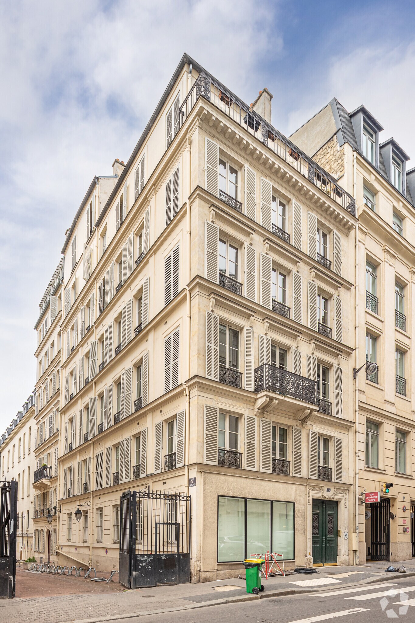 15 Rue De Londres, Paris for lease Building Photo- Image 1 of 4