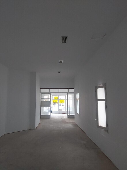 Retail in Cáceres for sale - Building Photo - Image 3 of 5