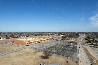 1009 W Pleasant Run Rd, Lancaster, TX - AERIAL map view