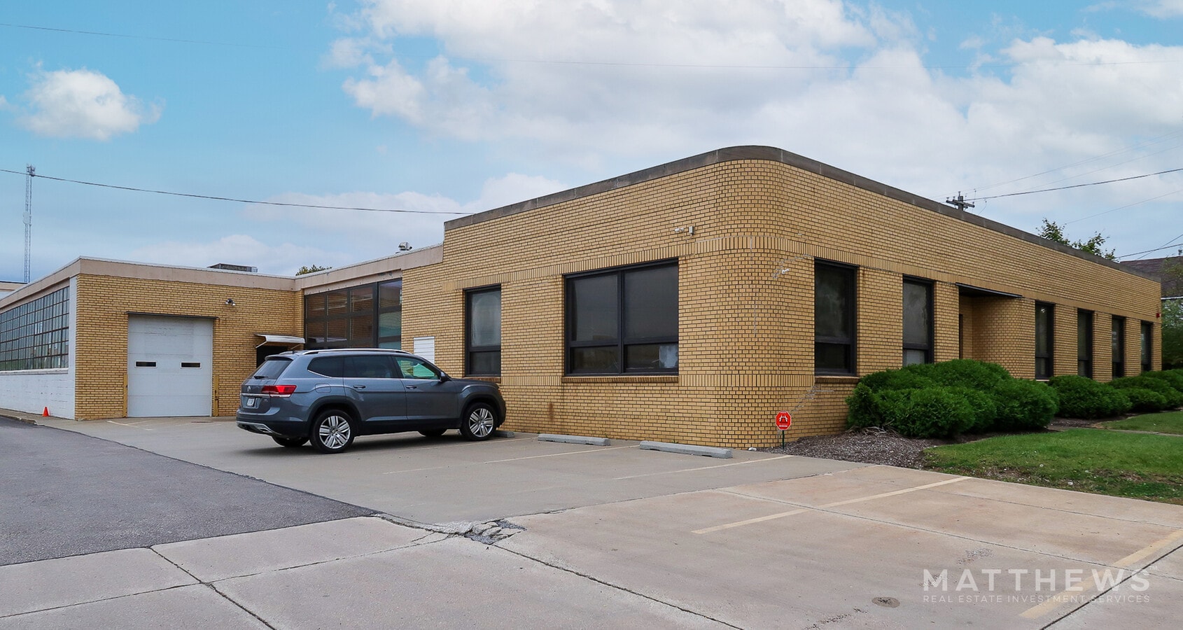 5461 Dunham Rd, Maple Heights, OH 44137