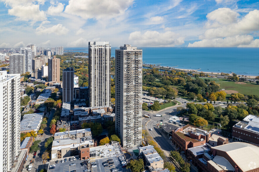 1660 N LaSalle Dr, Chicago, IL for lease - Aerial - Image 3 of 4