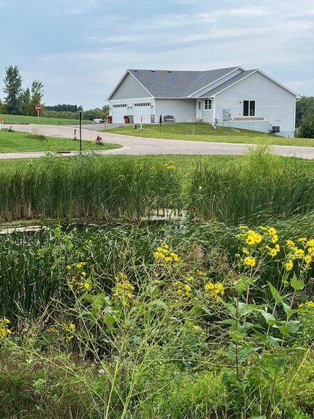 685 Heritage Ln, Hammond, WI for sale - Building Photo - Image 1 of 1