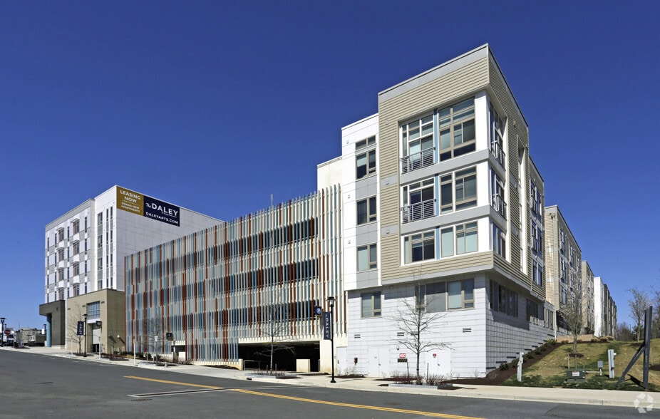 8010 Gramercy Blvd, Rockville, MD for lease - Building Photo - Image 2 of 171