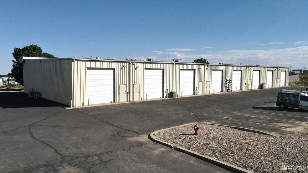 308 Mountain View Dr, Johnstown, CO for lease - Building Photo - Image 3 of 4