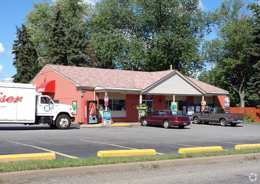 1320 S Main St, Niles, OH for sale - Primary Photo - Image 1 of 1