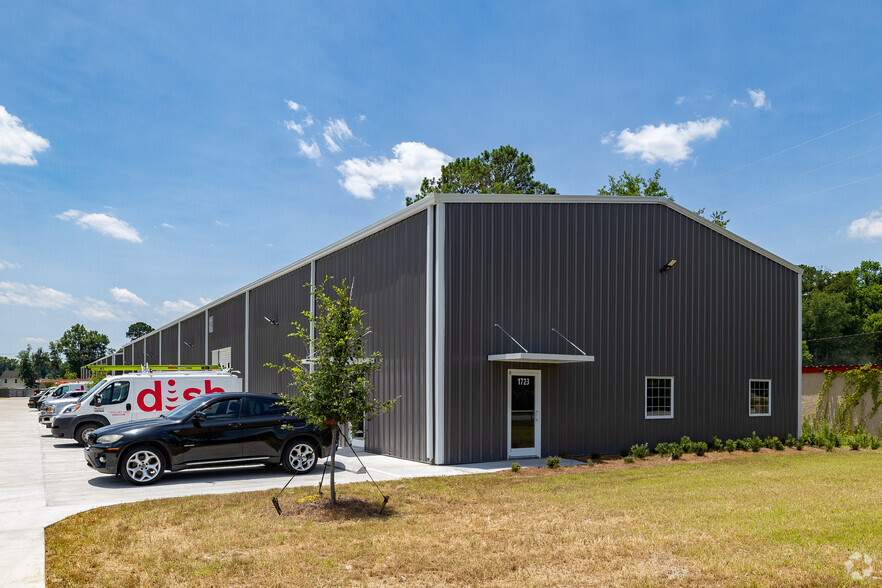 1723 Grove Point, Savannah, GA for lease - Primary Photo - Image 1 of 4