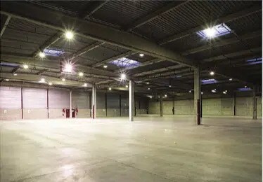 84 Rue Charles Michels, Saint-Denis for lease - Building Photo - Image 3 of 5