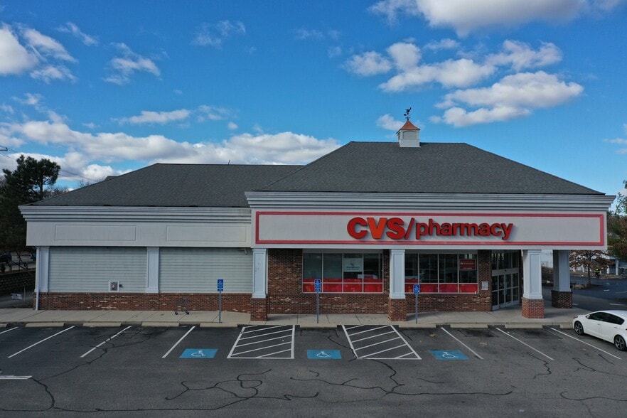 842 S Franklin St, Holbrook, MA for sale - Building Photo - Image 3 of 9