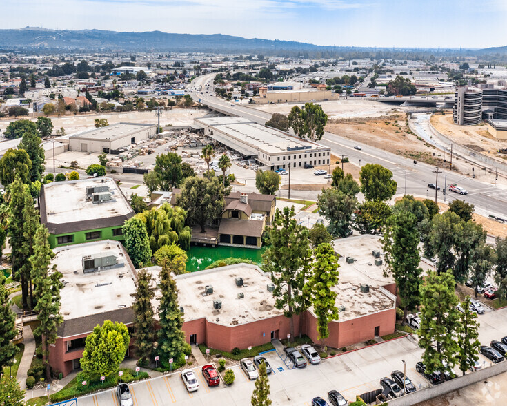 3220 Rosemead Blvd, El Monte, CA for lease - Building Photo - Image 1 of 10