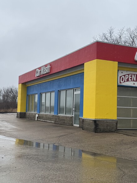 E7487 WI-110 Hwy, Fremont, WI for sale - Building Photo - Image 3 of 5