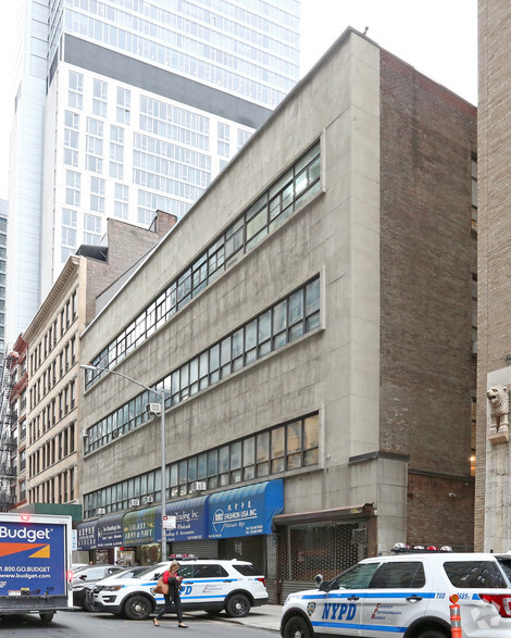 124 W 30th St, New York, NY for lease - Building Photo - Image 1 of 6