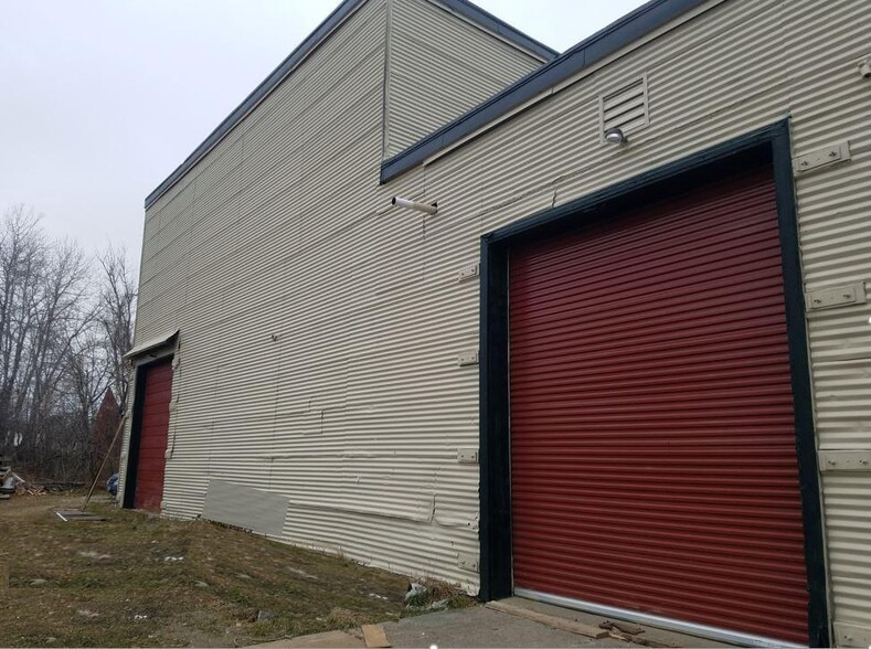 9 Kenwood Ave, Corinna, ME for sale - Building Photo - Image 3 of 11