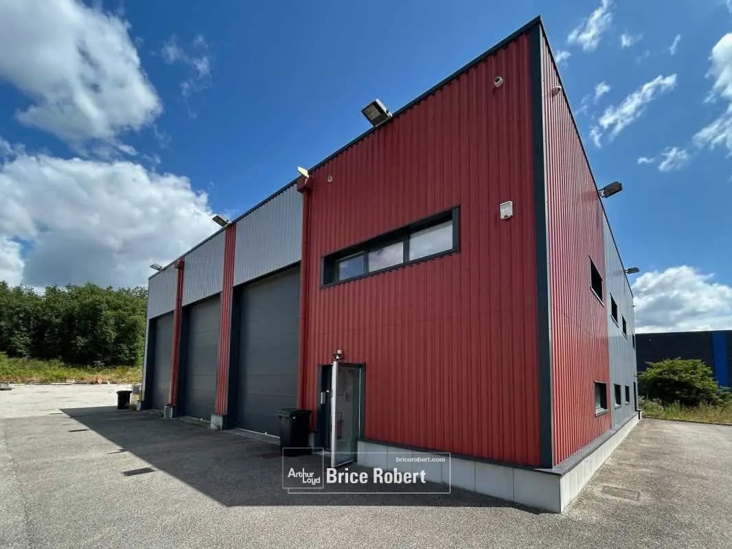 Flex in Janneyrias for sale Building Photo- Image 1 of 7