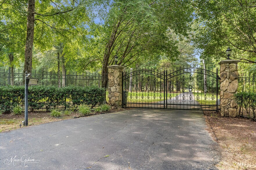 4701 Boothville Rd, Doyline, LA 71023