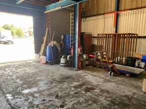 Whieldon Rd, Stoke On Trent for lease Interior Photo- Image 1 of 4