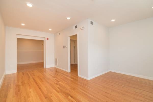 1609 Beacon St, Brookline, MA for sale Interior Photo- Image 1 of 1